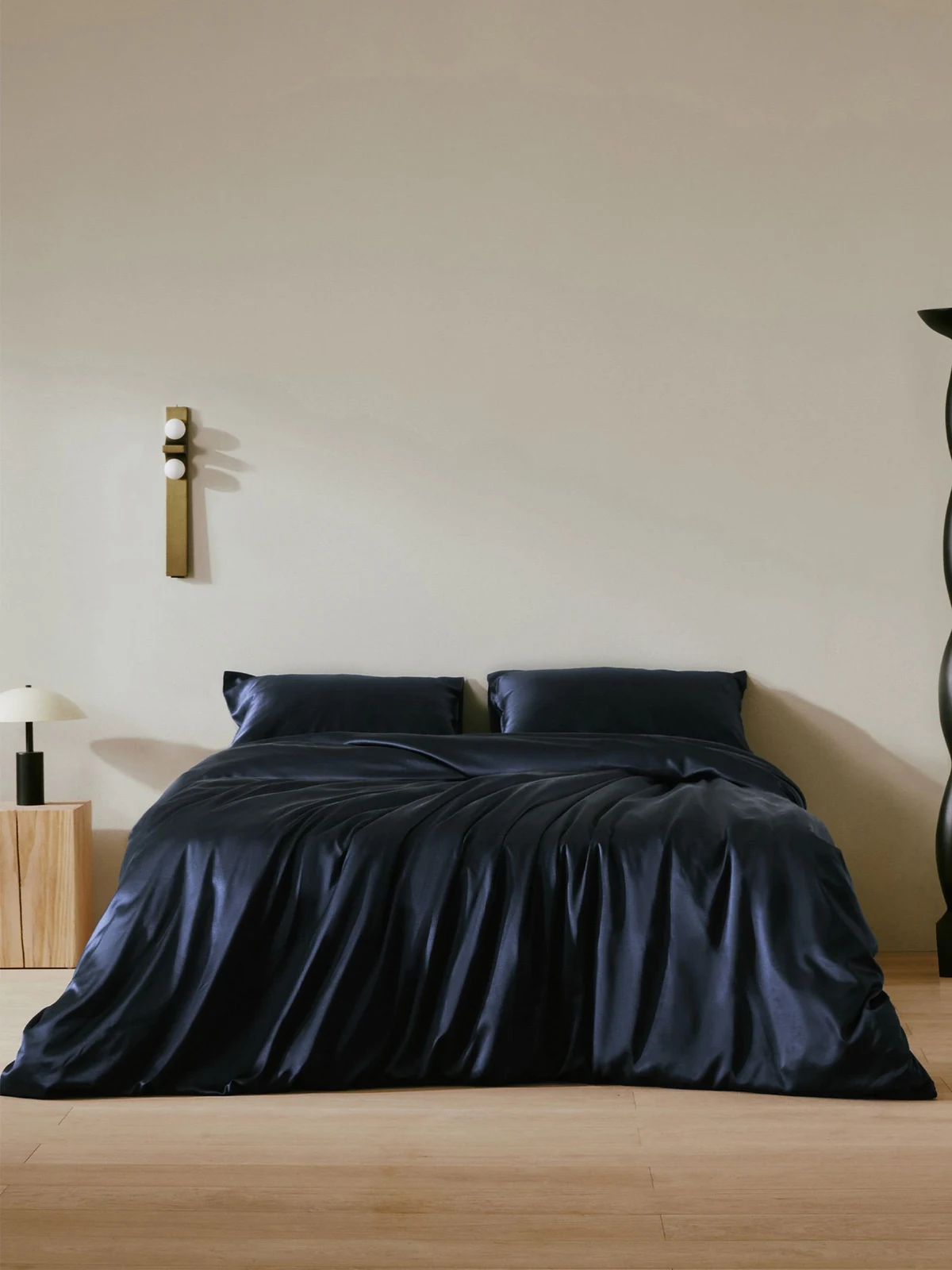 Navy LILYSILK silk bedding in a modern bedroom scene